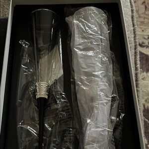 Vera wang pair of champagne, flutes new